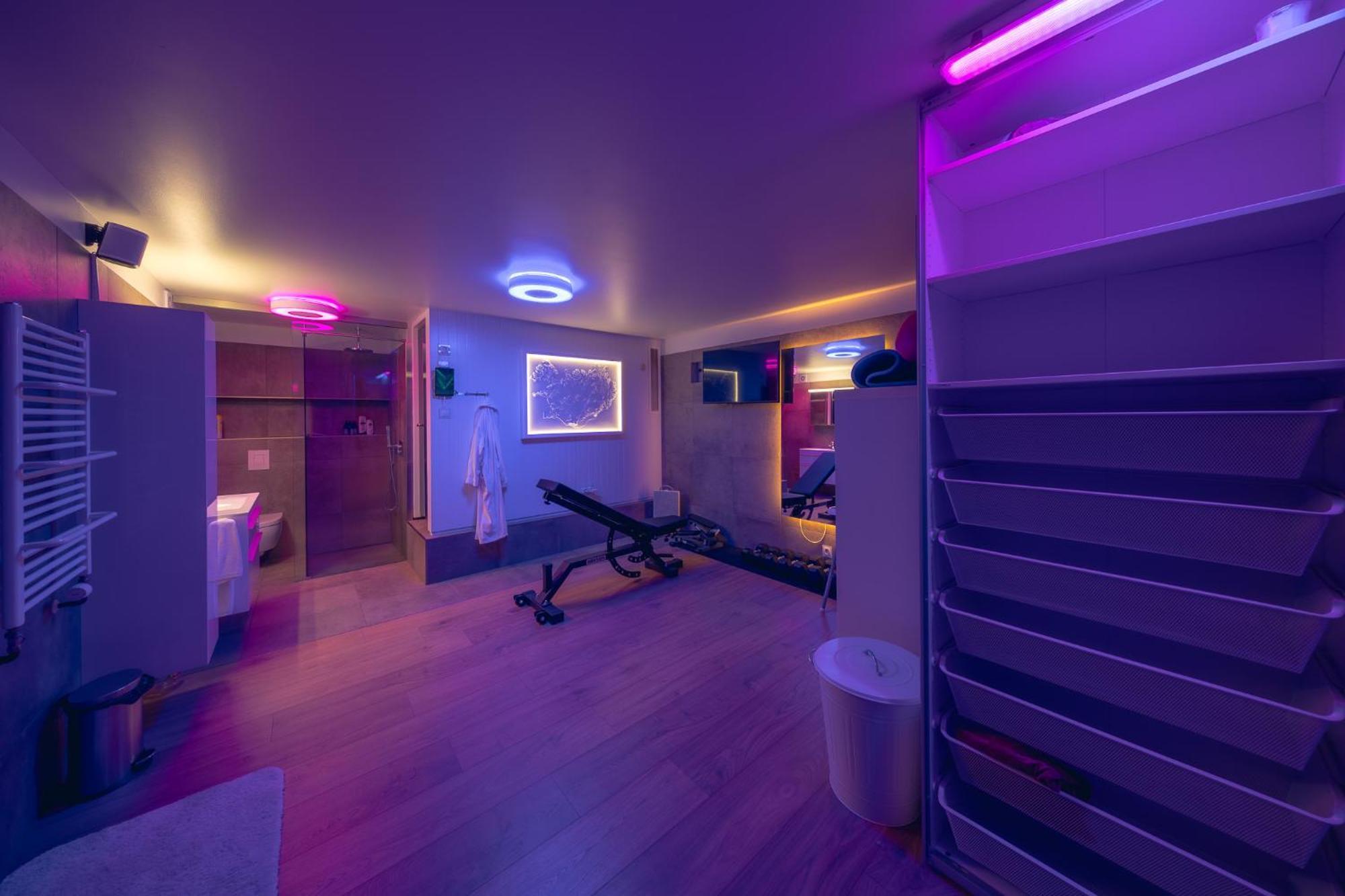 Smart Luxury - Private Gym, Hot Tub & Sauna Keflavik Luaran gambar